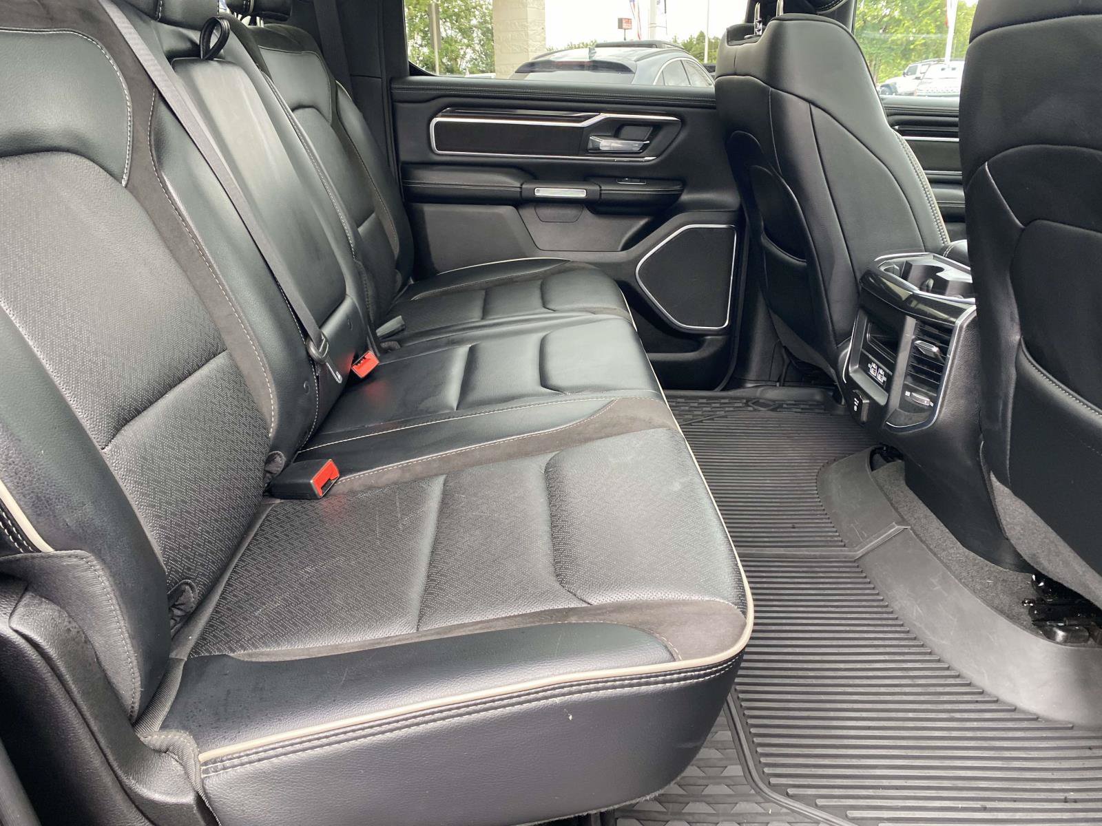 Used 2022 RAM 1500 Laramie AWD/4WD image 16