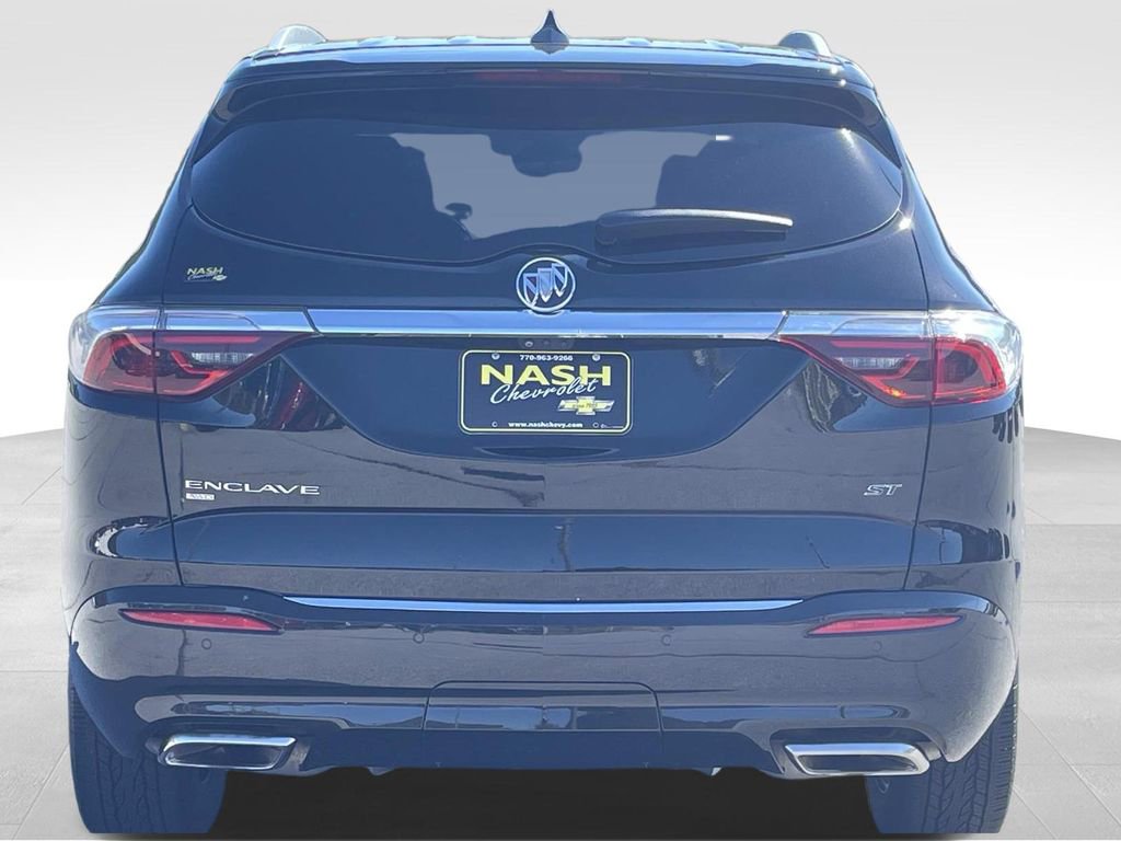 Used 2022 Buick Enclave Essence w/ Experience Buick Package image 4