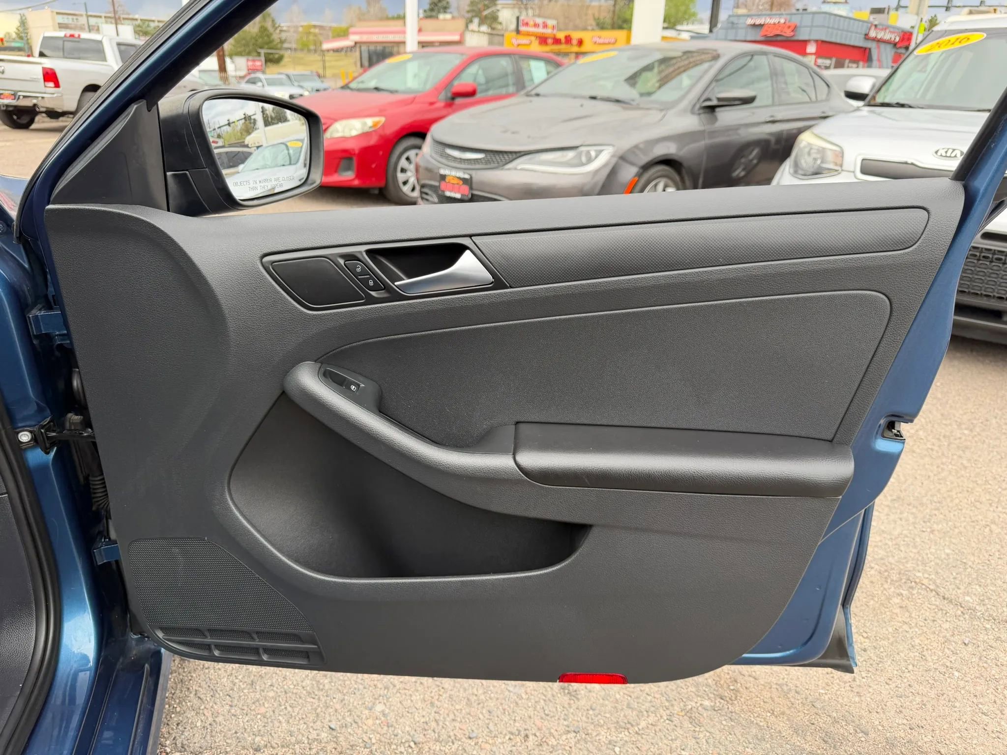 Used 2016 Volkswagen Jetta S image 17