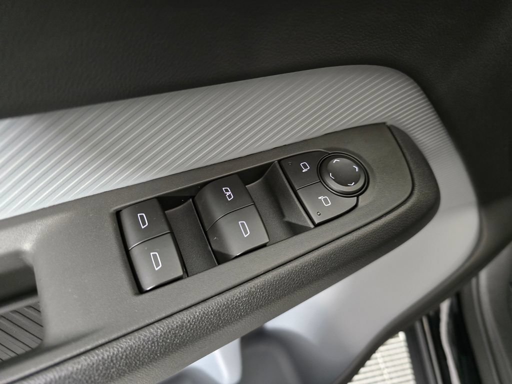 New 2027 Chevrolet Bolt LT w/ Comfort Package FWD image 24