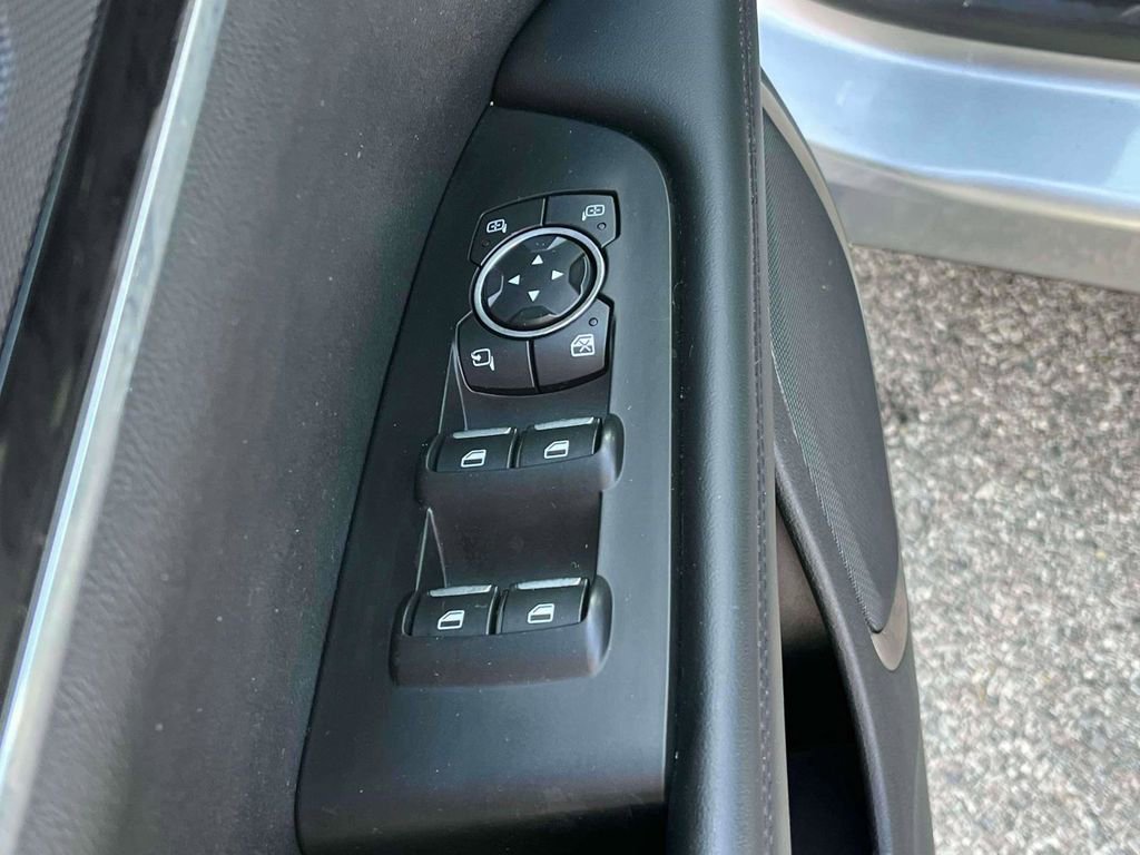 Used 2022 Lincoln Nautilus Reserve w/ Luxury Package image 14