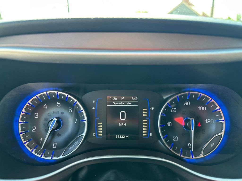 Used 2023 Chrysler Voyager LX FWD image 23