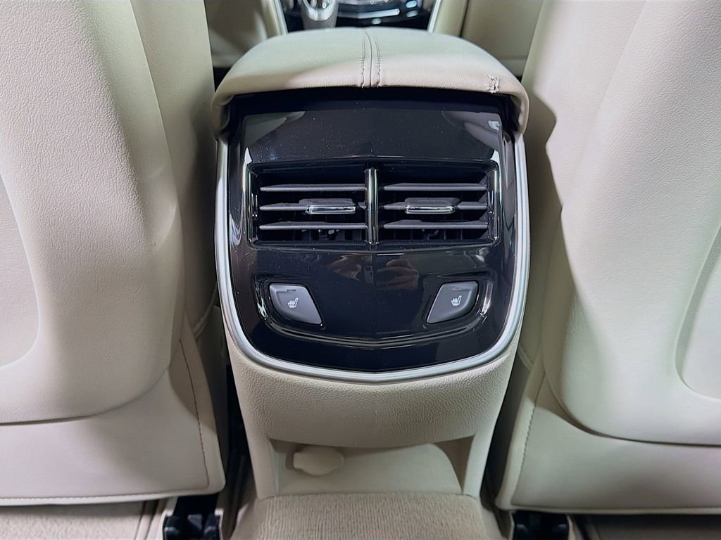 Used 2016 Cadillac XTS Luxury FWD image 28