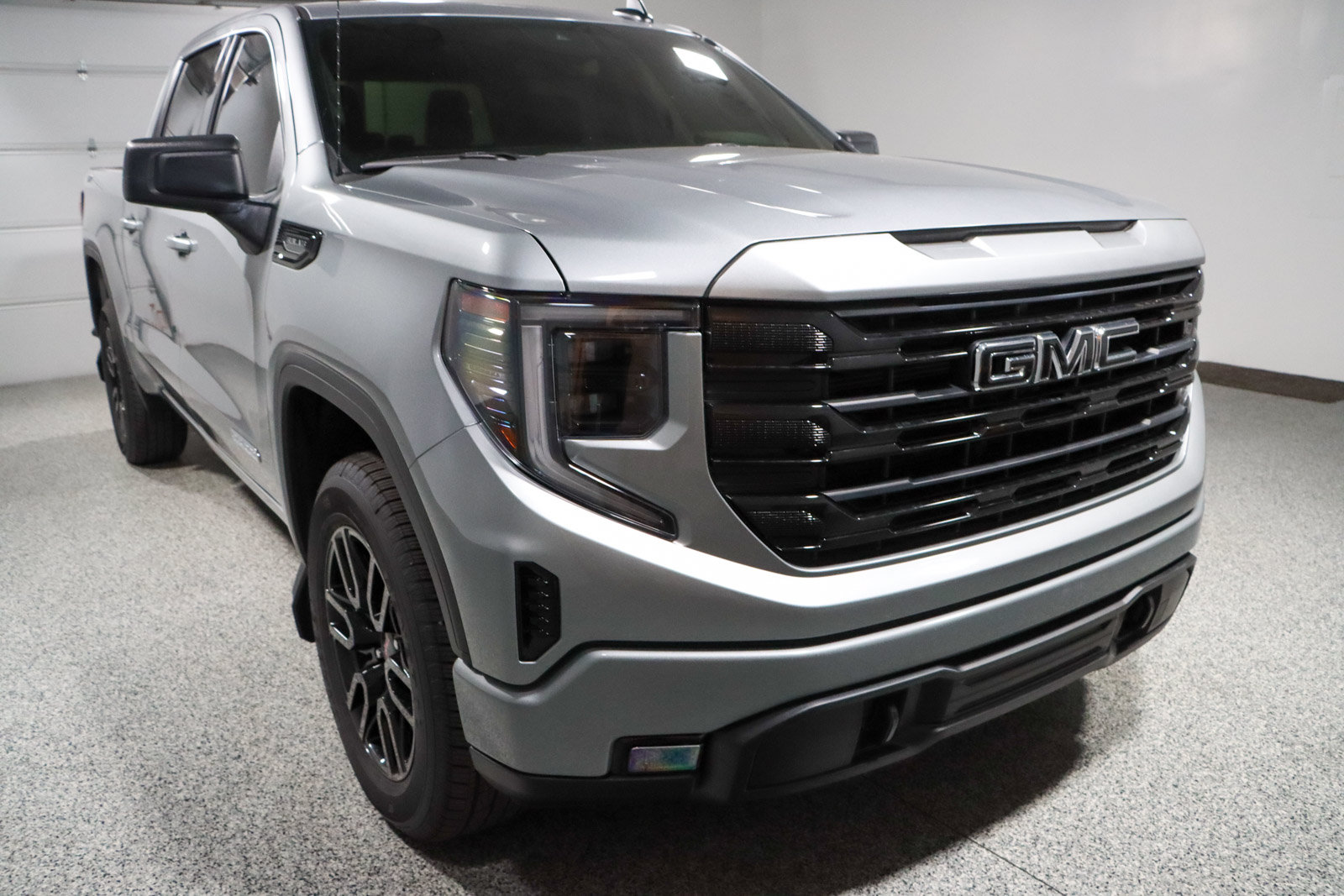 Used 2026 GMC Sierra 1500 Elevation AWD/4WD image 5