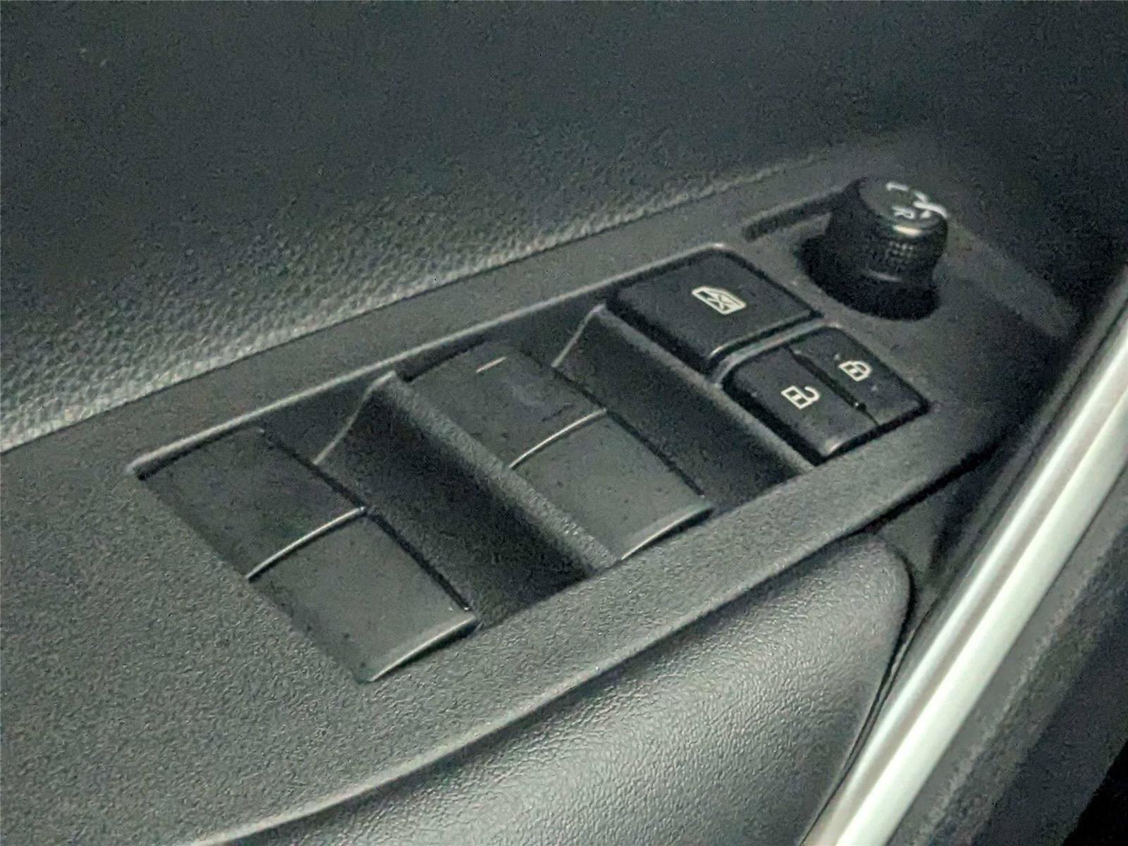 Used 2024 Toyota Corolla Cross AWD Hybrid image 16