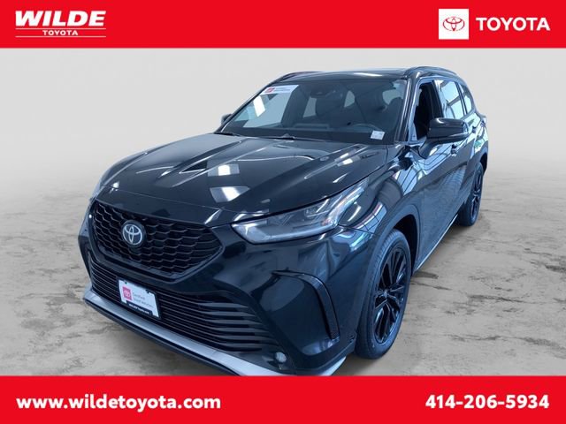 Certified 2025 Toyota Highlander XSE AWD/4WD image 1