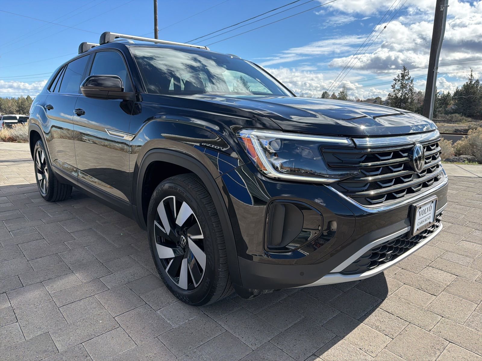 Used 2025 Volkswagen Atlas Cross Sport SE