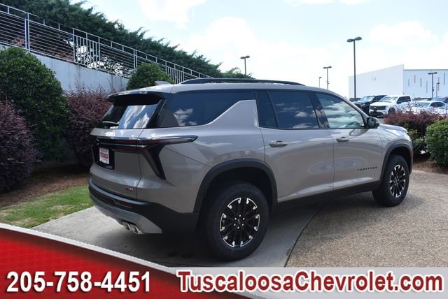 New 2026 Chevrolet Traverse Z71 w/ LPO, Floor Liner Package AWD/4WD image 12
