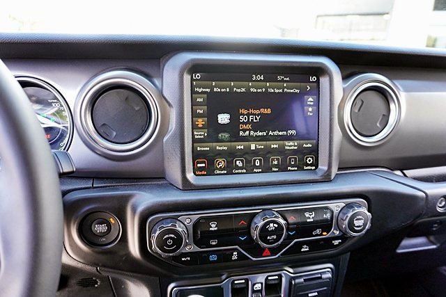 Certified 2023 Jeep Wrangler Unlimited Rubicon 4xe AWD/4WD image 27
