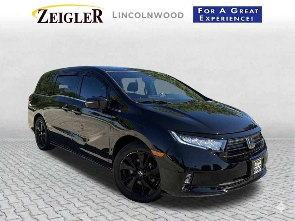 Used 2023 Honda Odyssey Sport image 1