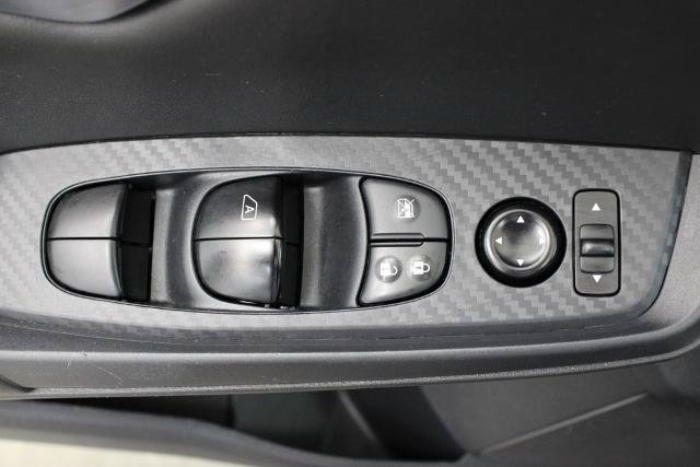 Certified 2025 Nissan Sentra SV FWD image 17