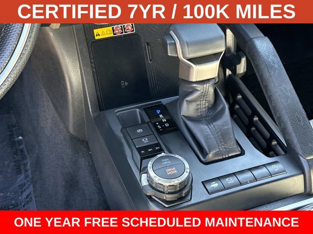 Used 2025 Toyota Tacoma Limited AWD/4WD image 23