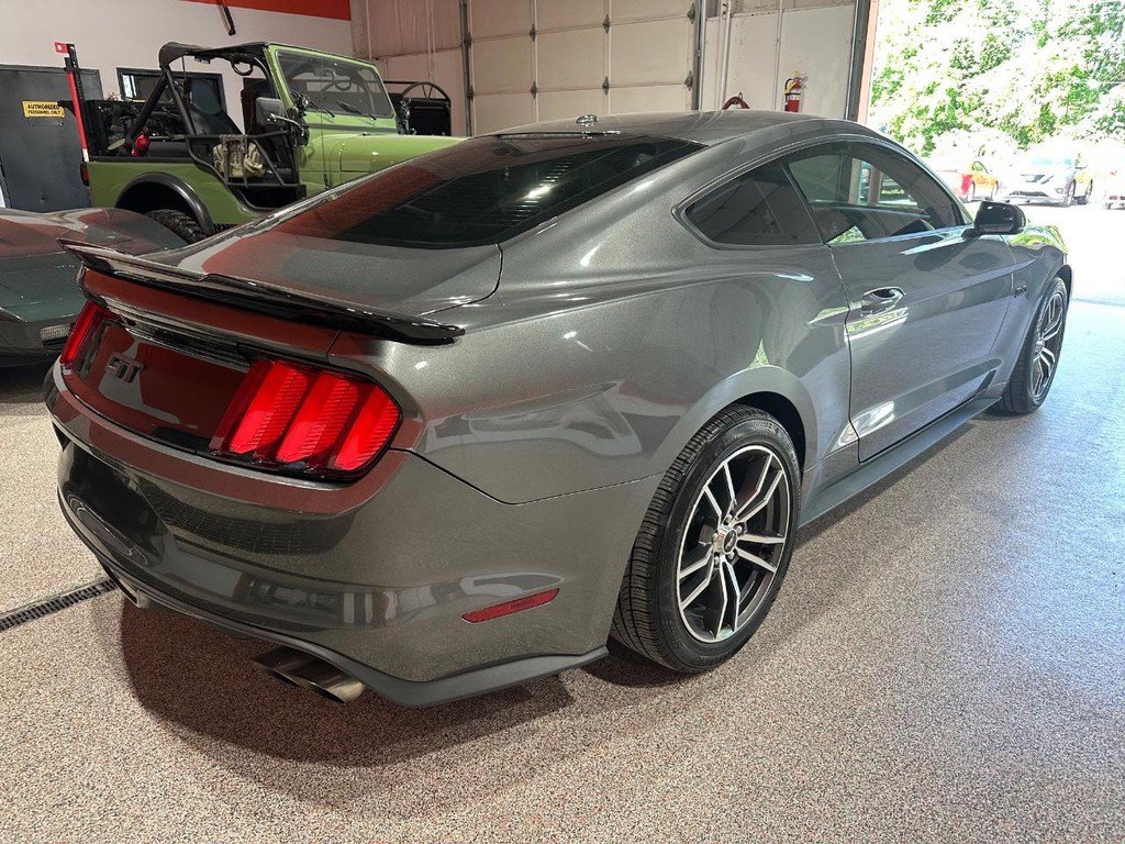 Used 2017 Ford Mustang GT Premium w/ Enhanced Security Package RWD image 3