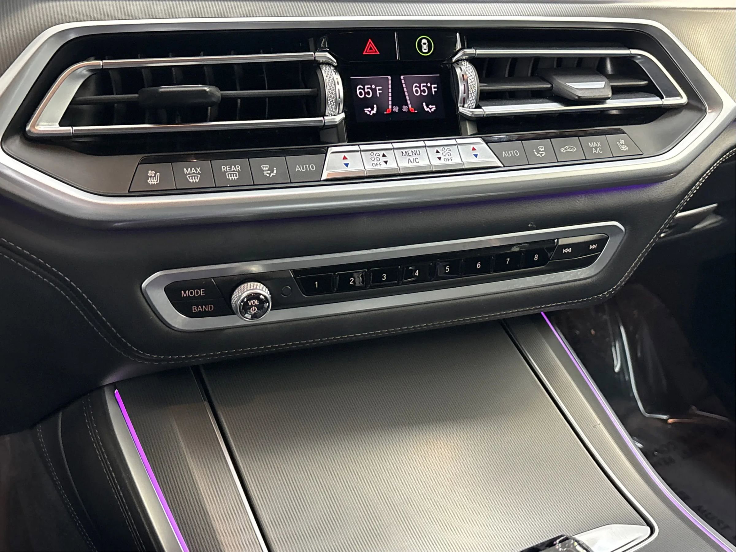 Used 2020 BMW X5 M50i w/ Executive Package image 38