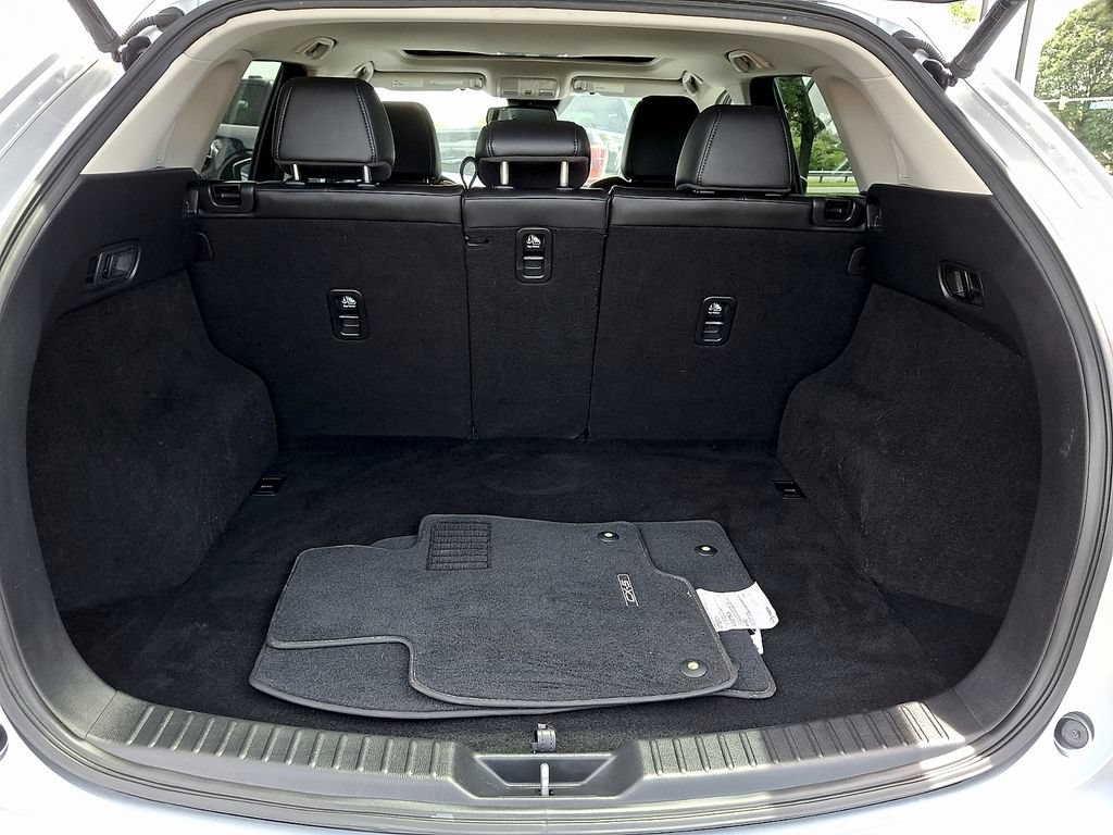 Used 2018 MAZDA CX-5 Touring w/ Preferred Equipment Package FWD image 28