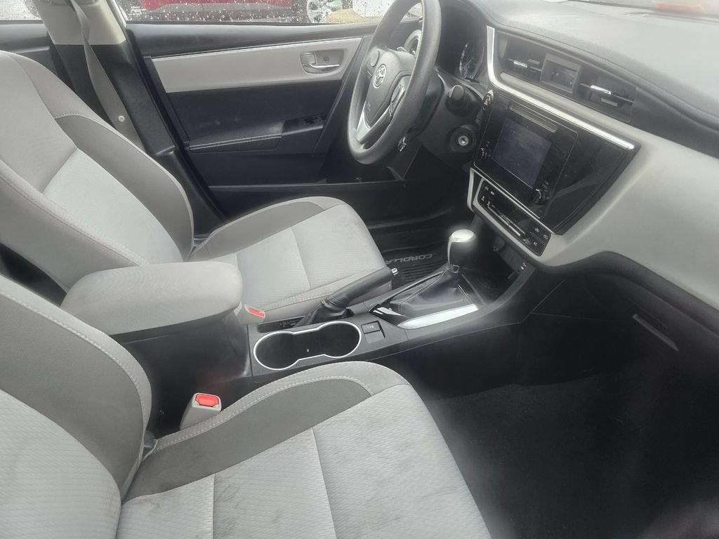 Used 2019 Toyota Corolla LE FWD image 14