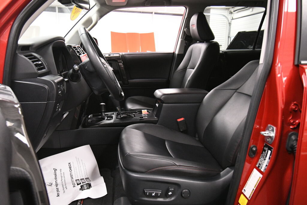 Certified 2023 Toyota 4Runner TRD Off-Road Premium w/ Moonroof Package AWD/4WD image 10