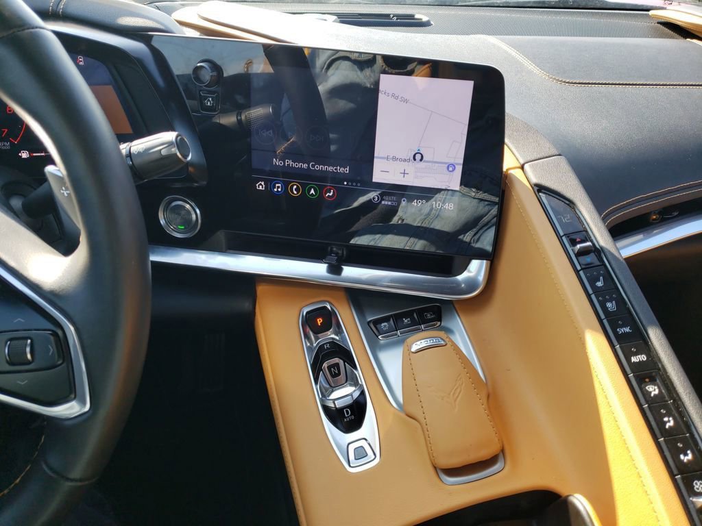 Used 2021 Chevrolet Corvette Stingray Preferred Cpe w/ Body-Color Dual Roof Package image 18