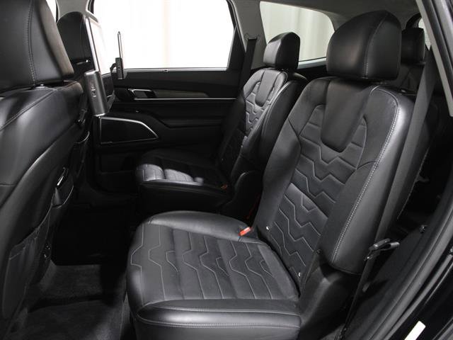 Used 2022 Kia Telluride SX w/ SX Prestige Package image 24