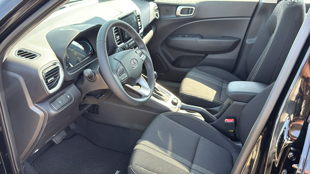 New 2026 Hyundai Venue SEL FWD image 25