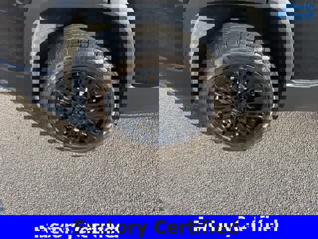 Certified 2023 GMC Acadia SLE w/ Driver Convenience Package image 9