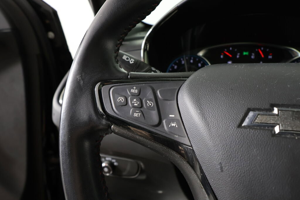 Used 2022 Chevrolet Equinox RS w/ LPO, Floor Liner Package image 34