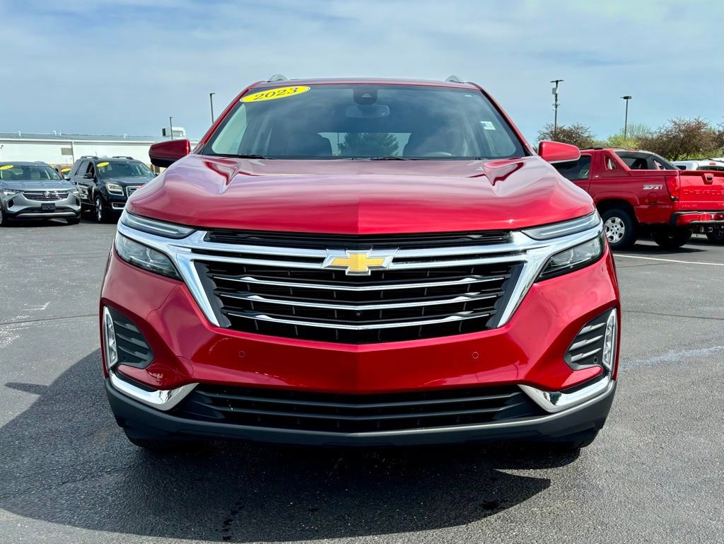 Used 2023 Chevrolet Equinox Premier AWD/4WD image 10