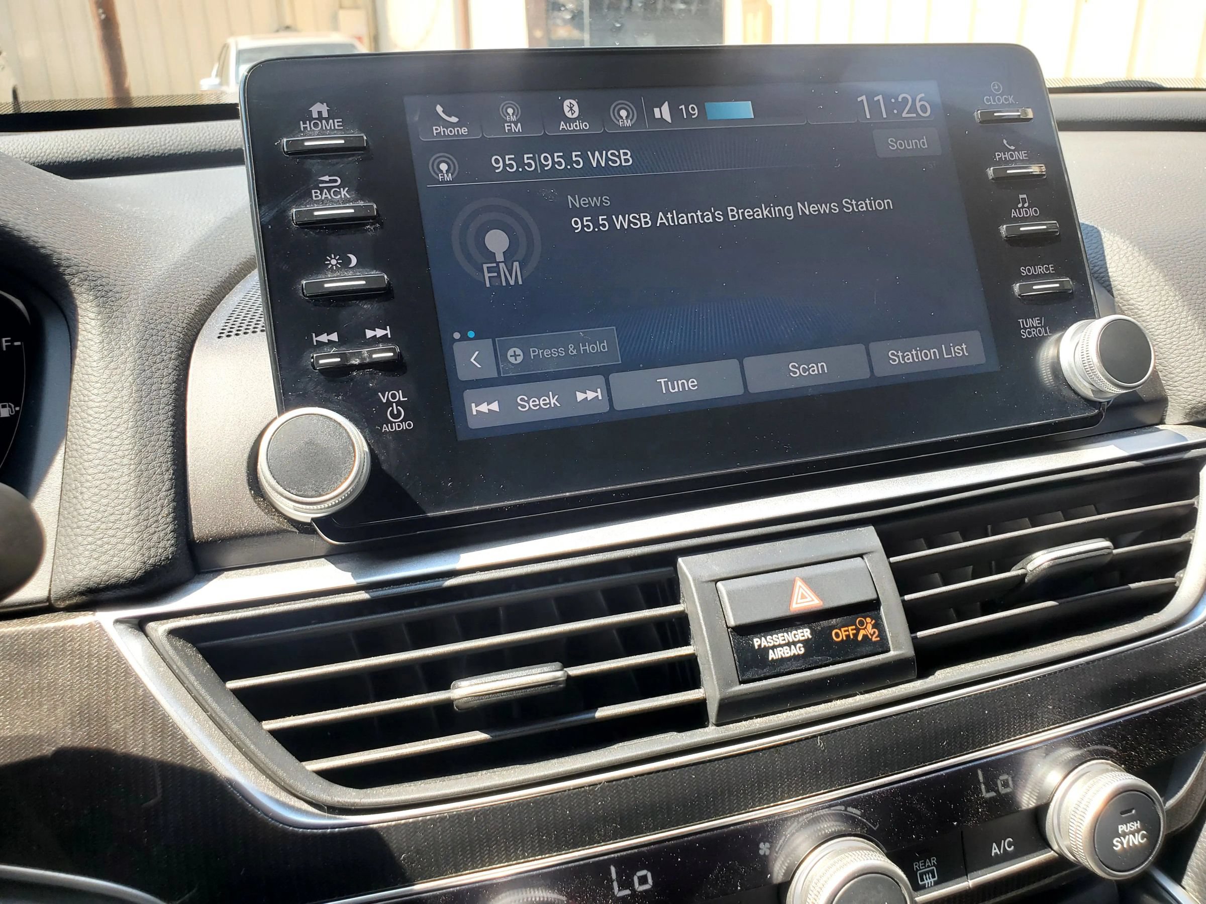 Used 2018 Honda Accord Sport image 43