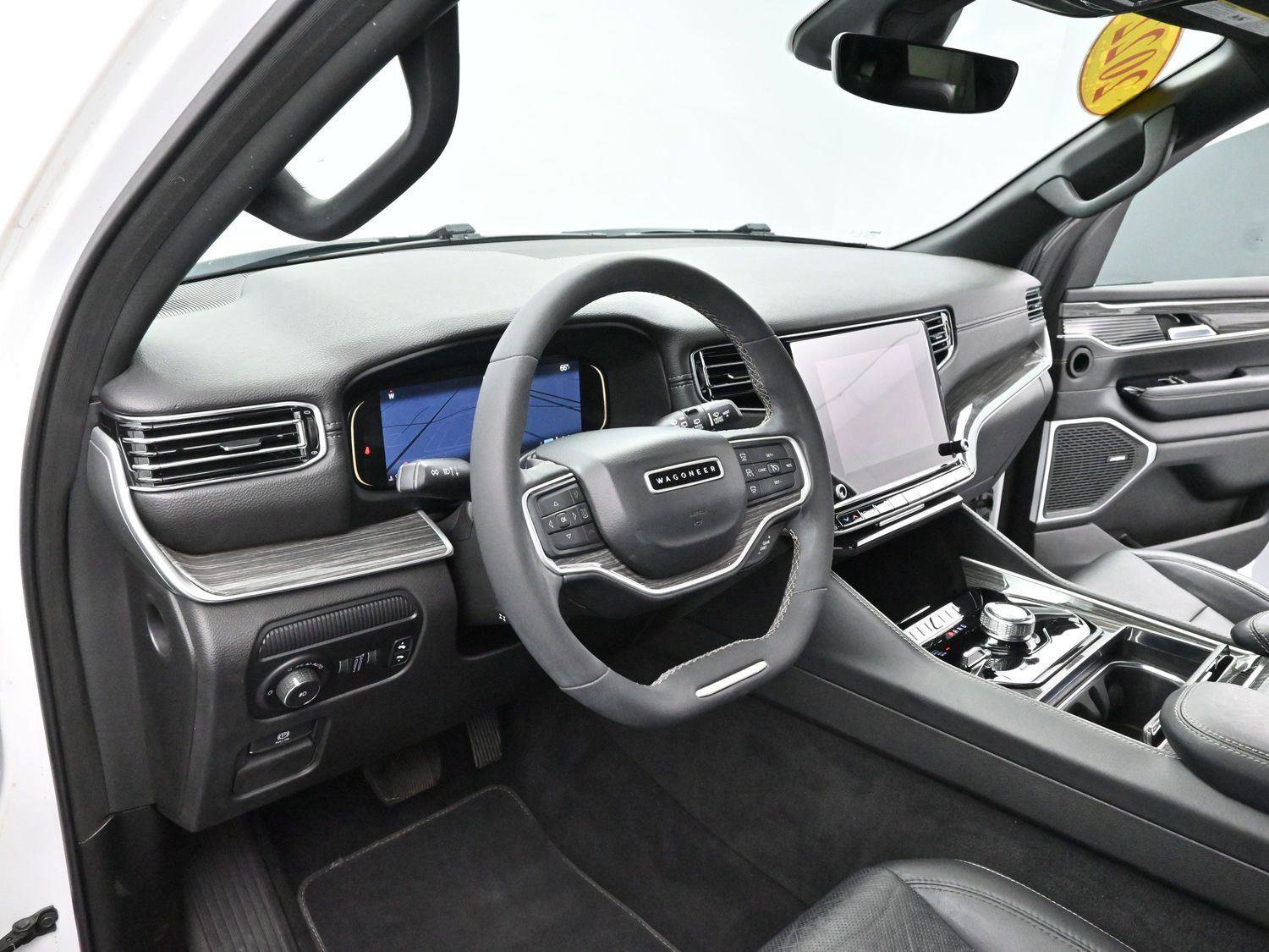 Used 2022 Jeep Wagoneer Series II image 13