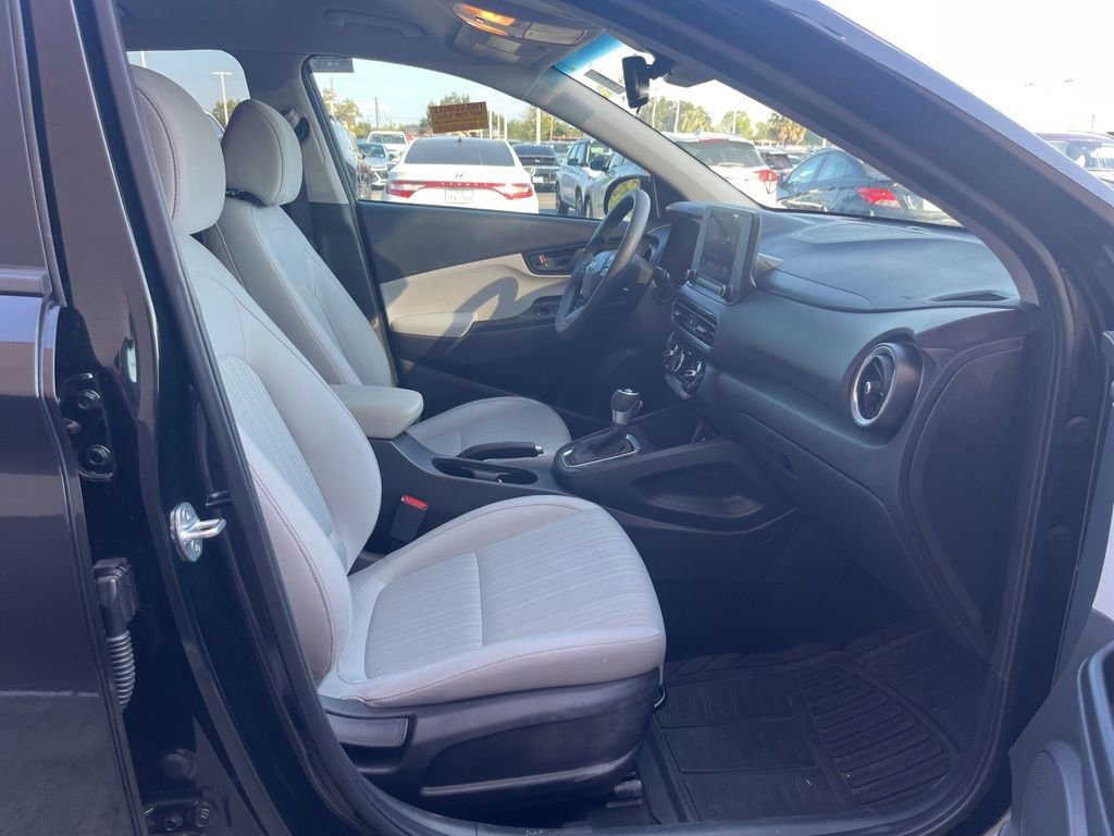 Used 2023 Hyundai Kona SEL image 28