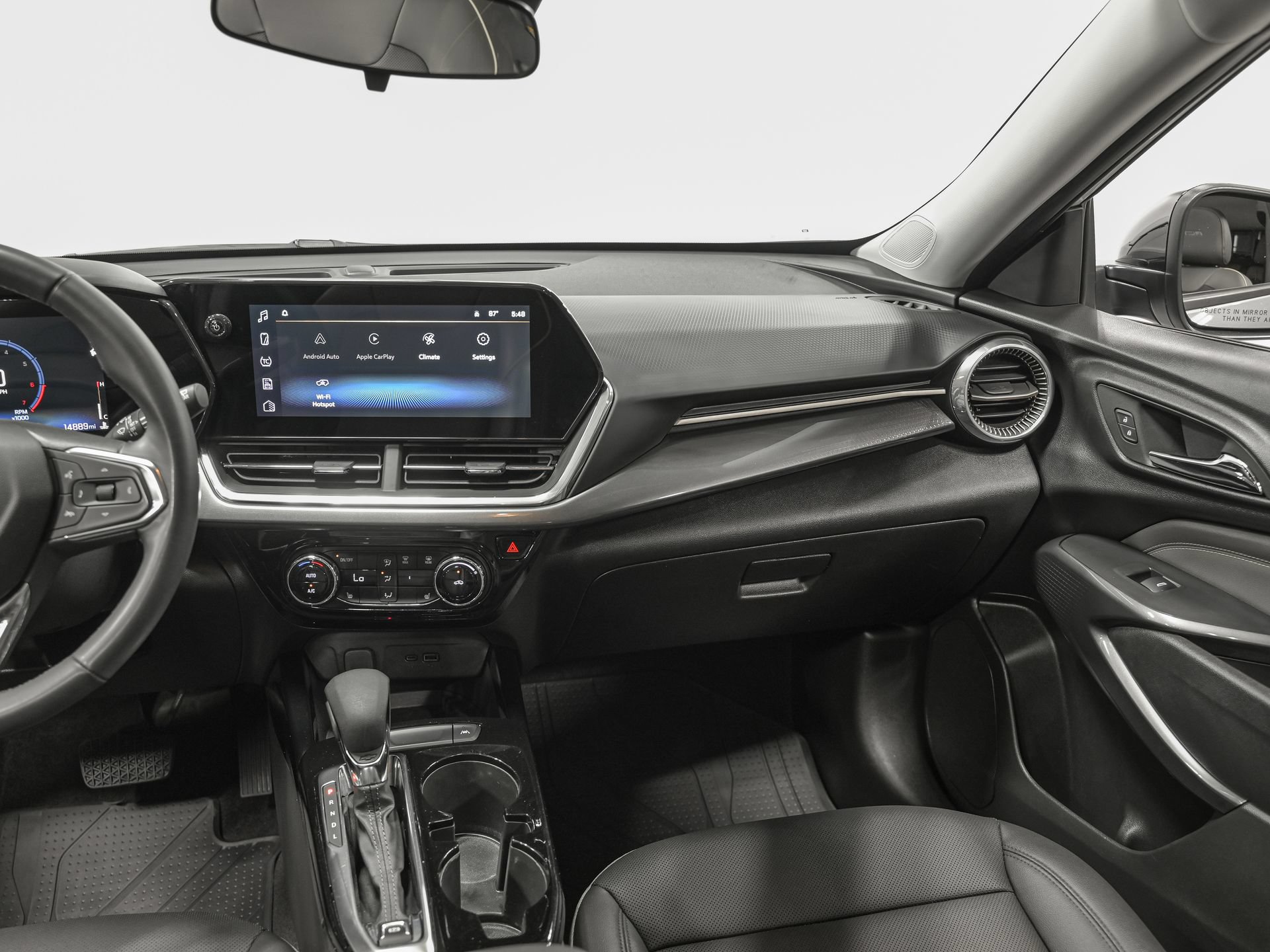 Used 2025 Chevrolet Trax ACTIV w/ Sunroof Package FWD image 30