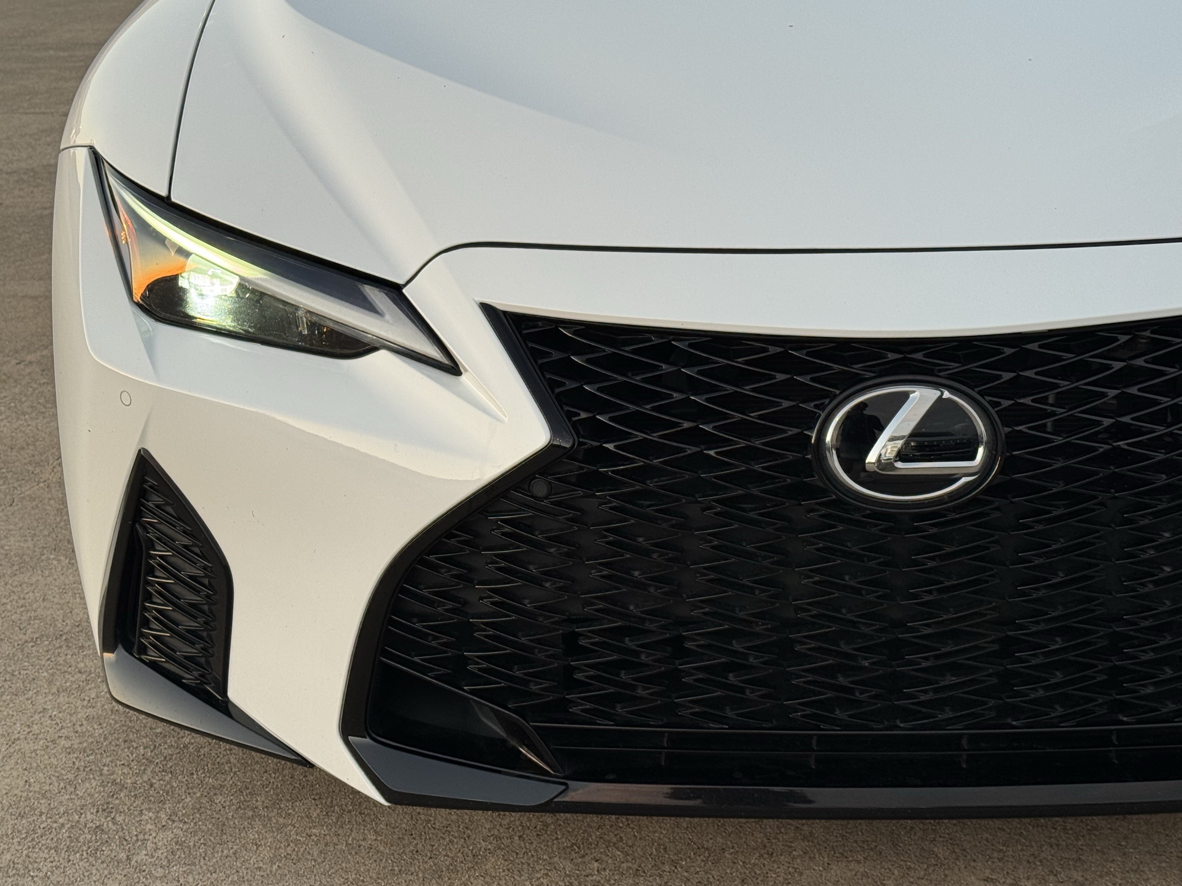 Used 2022 Lexus IS 350 F Sport RWD image 10