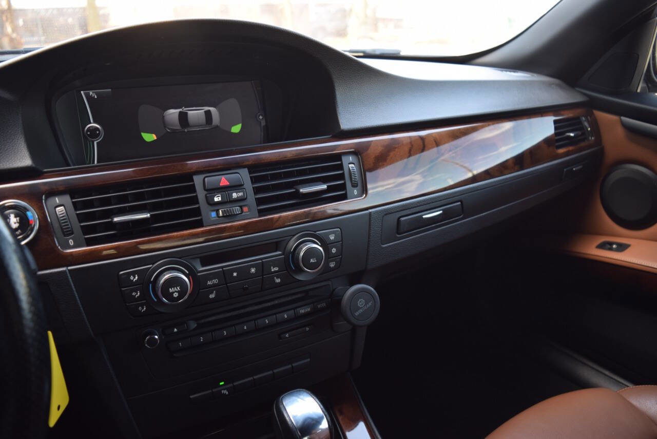 Used 2012 BMW 335i Convertible image 48