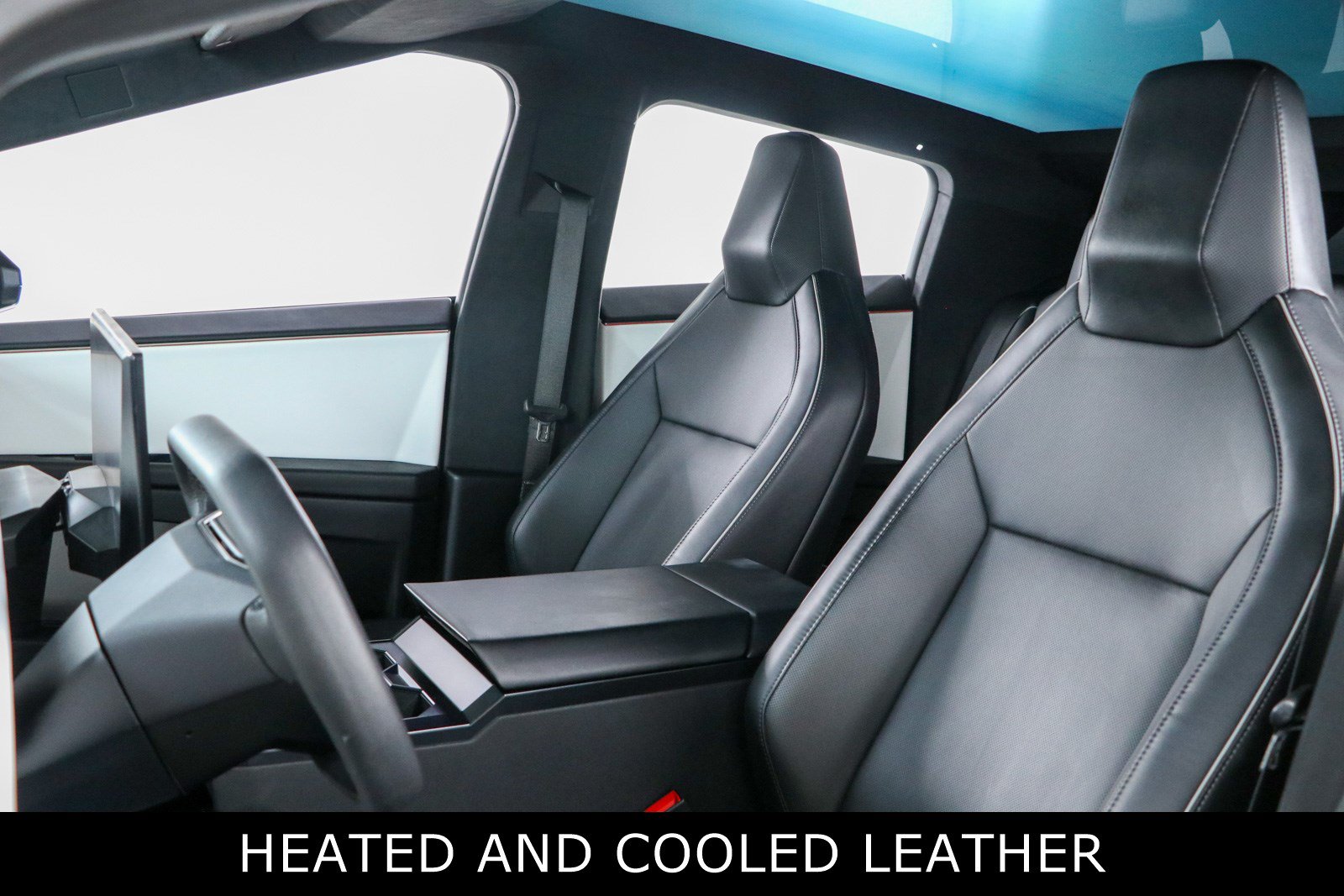 Used 2024 Tesla Cybertruck AWD Crew Cab image 21