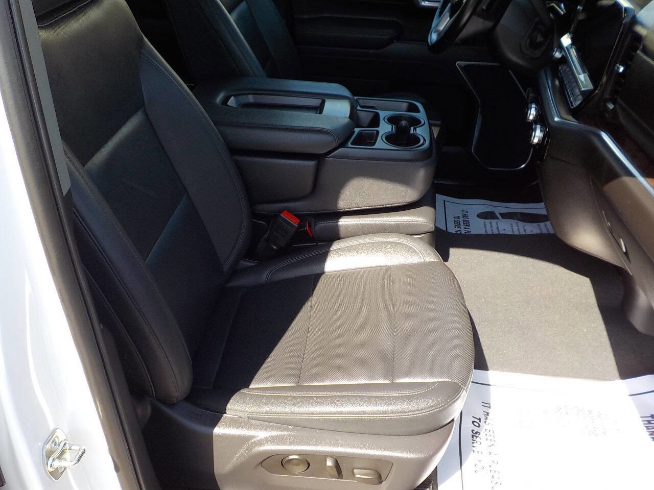 Used 2025 GMC Sierra 1500 SLT AWD/4WD image 26