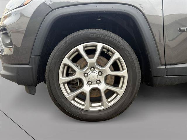 Certified 2023 Jeep Compass Latitude AWD/4WD image 30