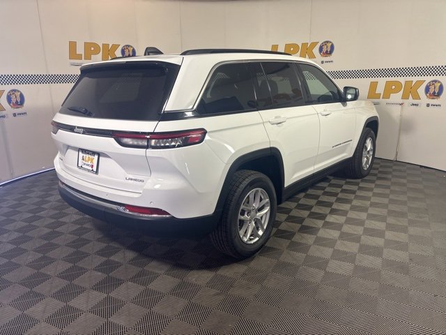 New 2025 Jeep Grand Cherokee Laredo X image 3