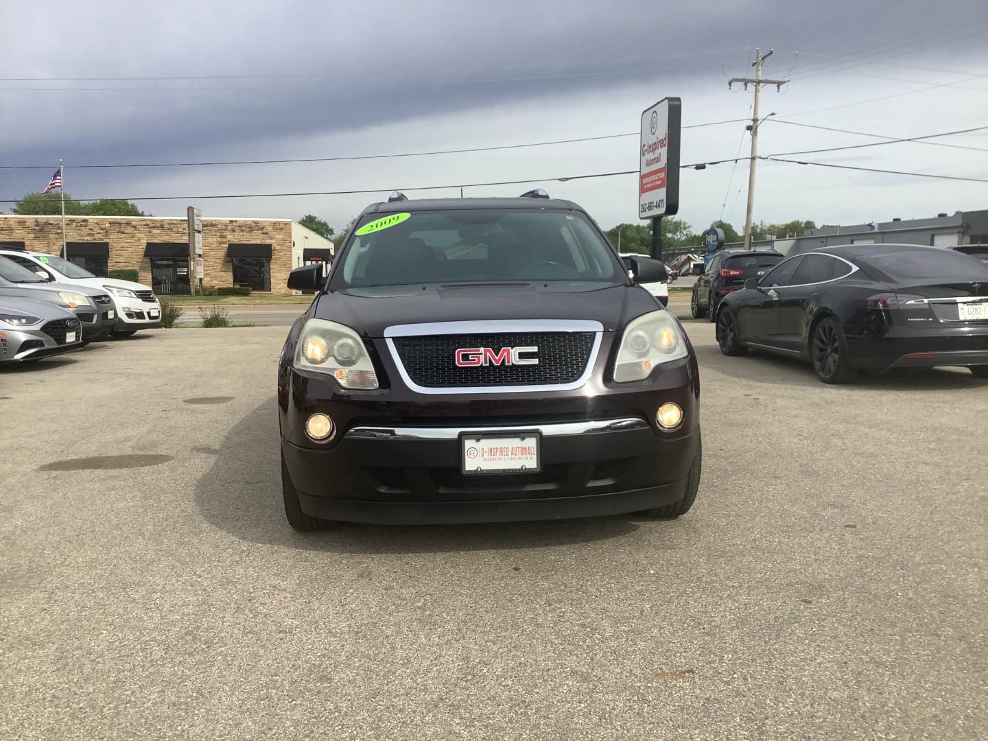 Used 2009 GMC Acadia SLE w/ Preferred Package FWD image 3