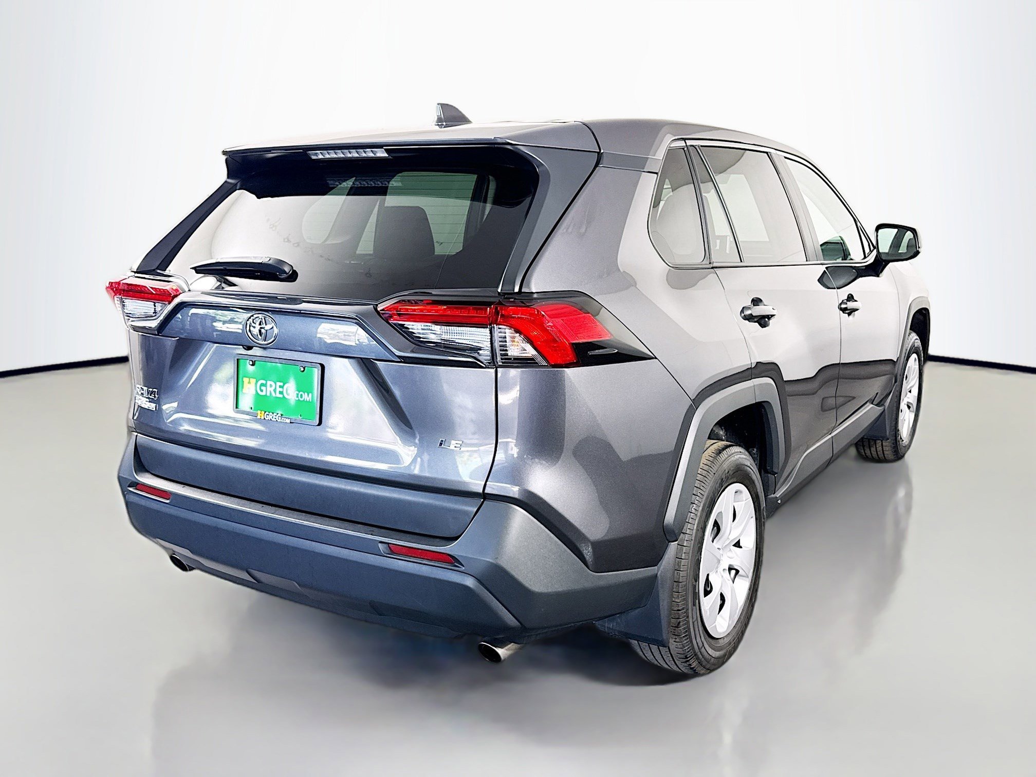 Used 2024 Toyota RAV4 LE image 10