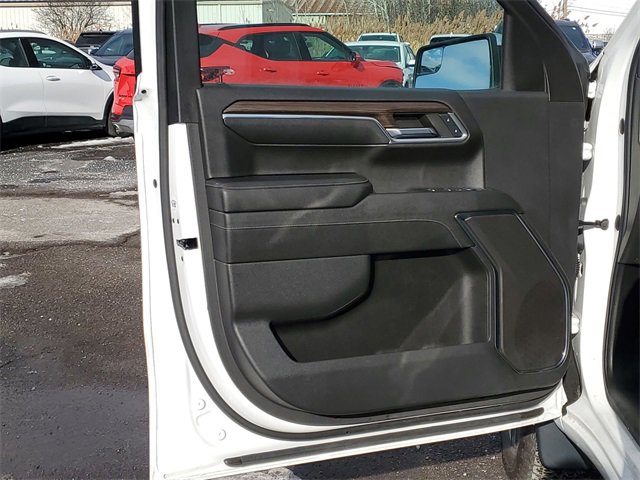 Used 2024 Chevrolet Silverado 1500 LT image 22