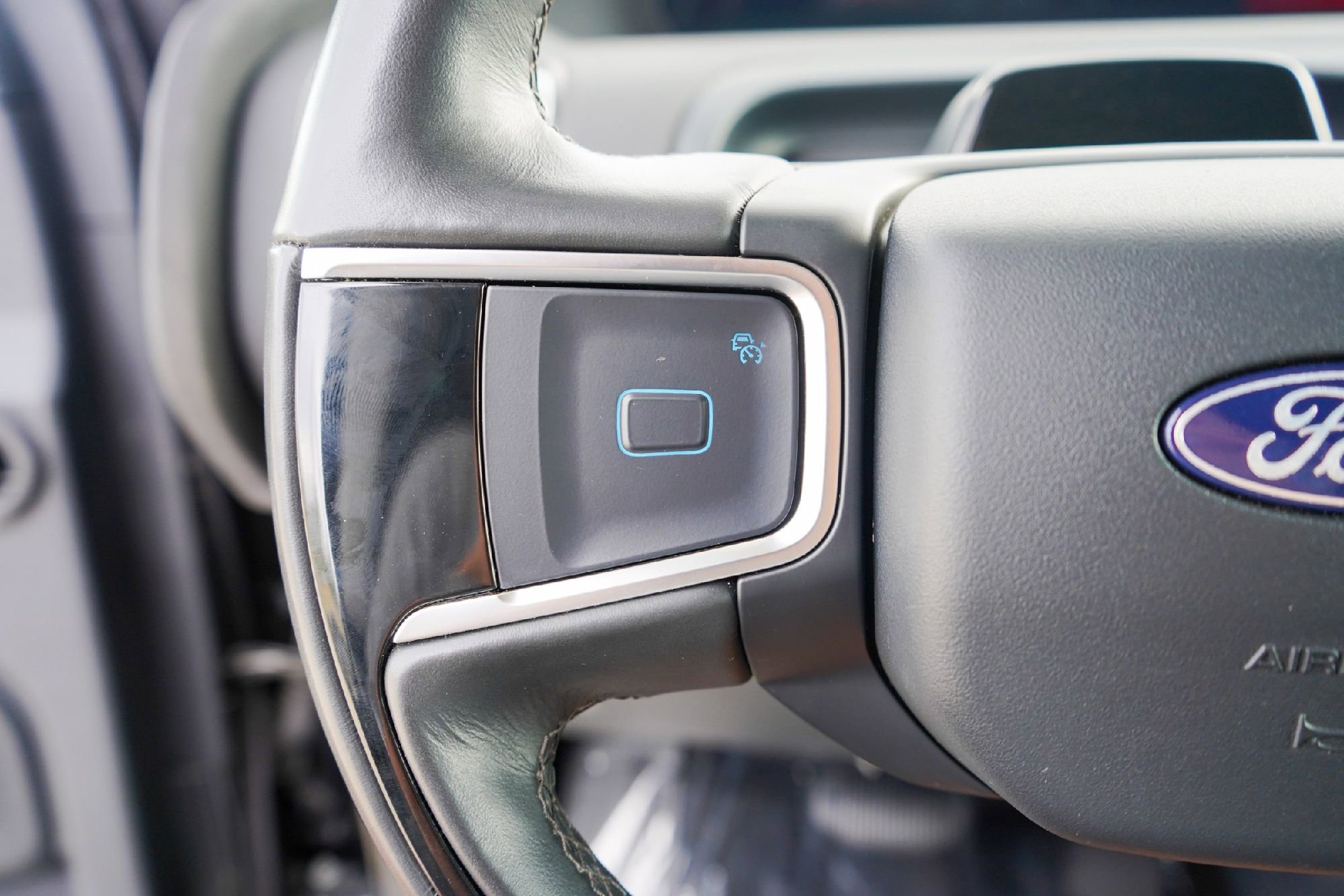 Used 2025 Ford Expedition Max Platinum image 12