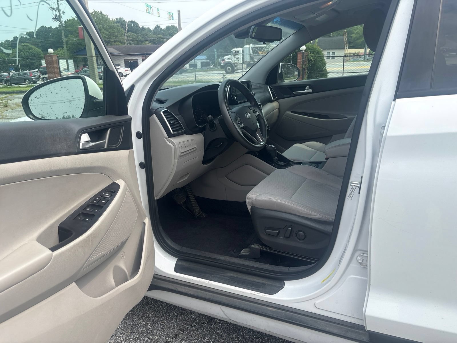 Used 2019 Hyundai Tucson SEL w/ Cargo Package FWD image 13