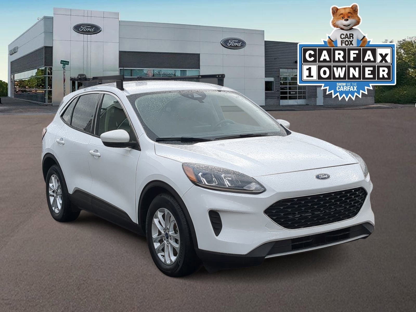 Used 2020 Ford Escape SE image 2