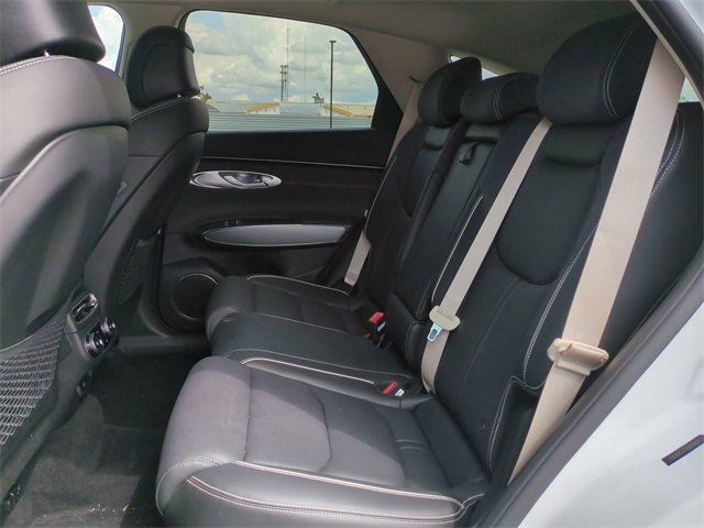 Certified 2024 Genesis Electrified GV70 Advanced image 13