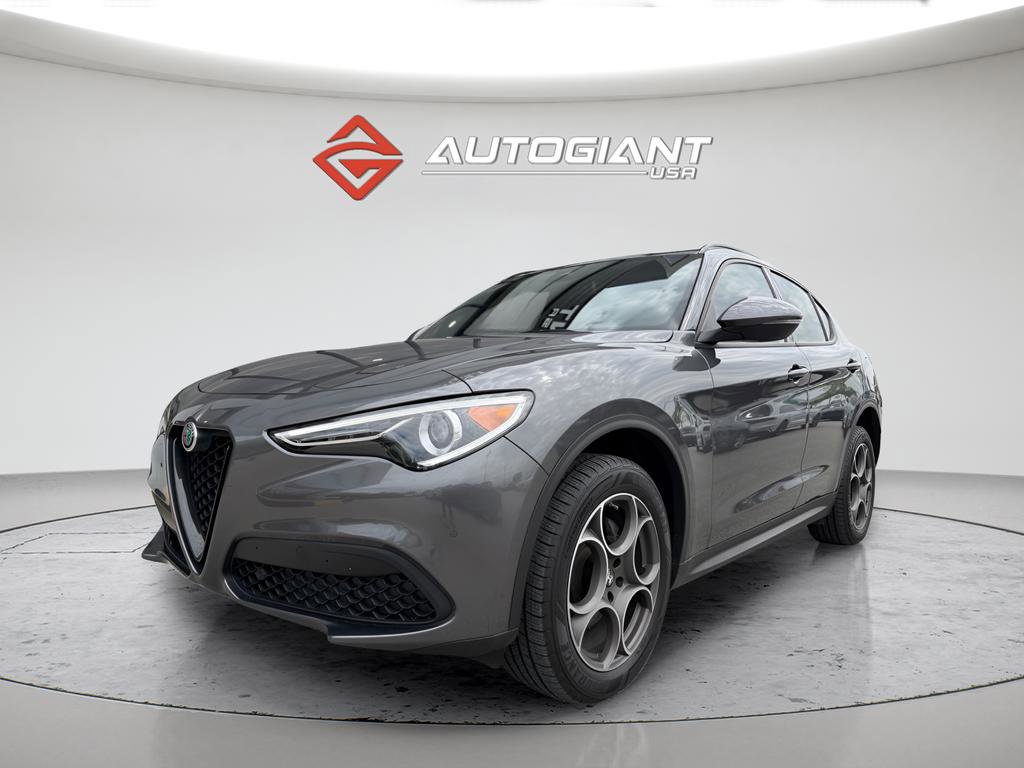 Used 2022 Alfa Romeo Stelvio Sprint RWD image 5