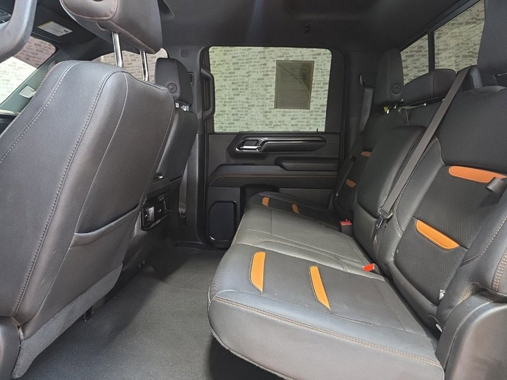 Used 2024 GMC Sierra 2500 AT4 w/ Technology Package image 15