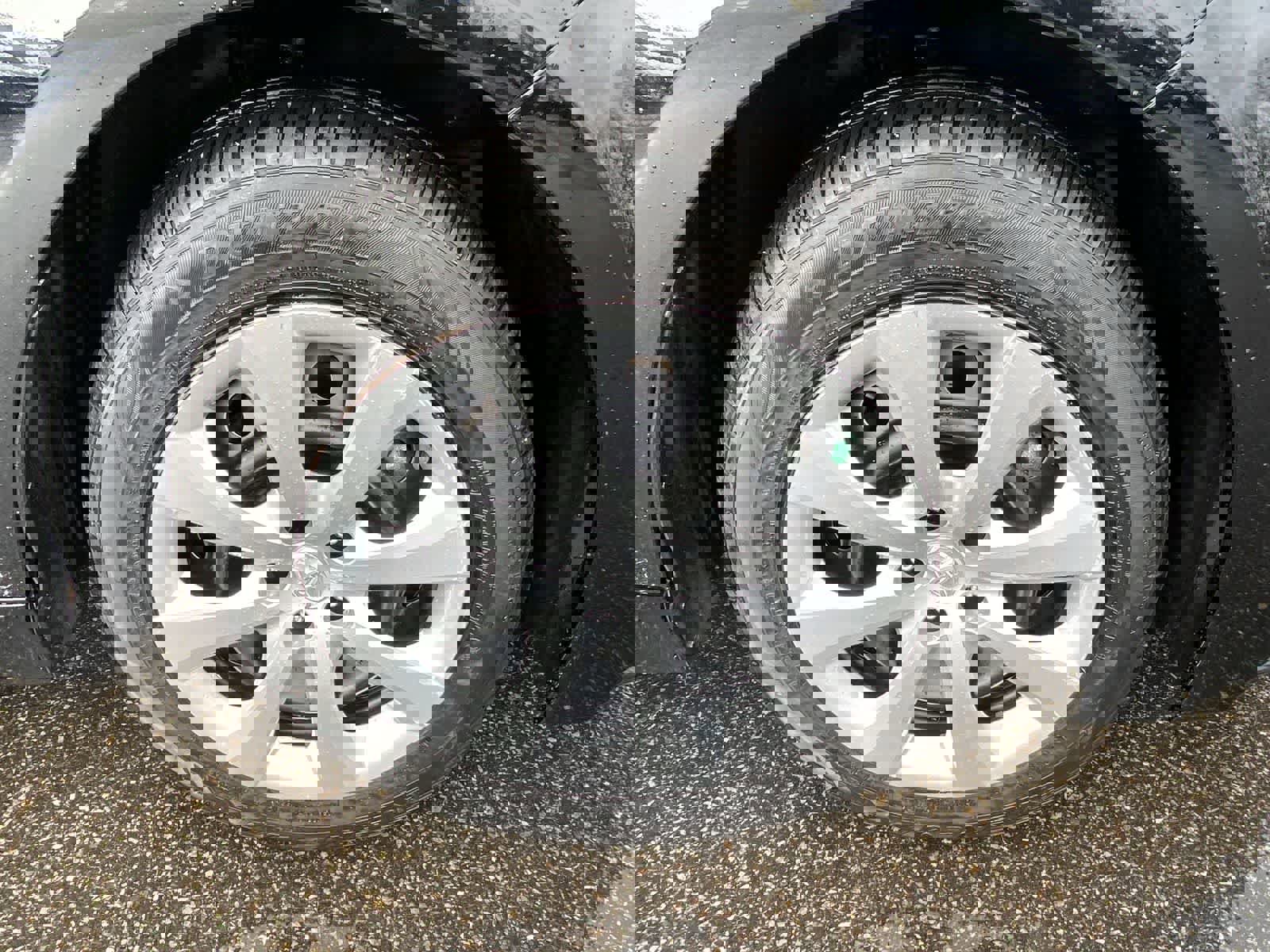 Used 2025 Toyota Corolla LE image 17