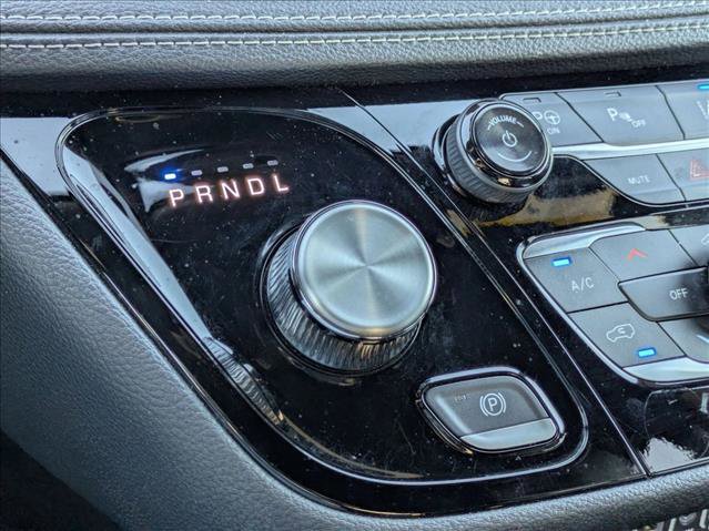 Used 2024 Chrysler Pacifica Hybrid S Appearance Pkg image 12