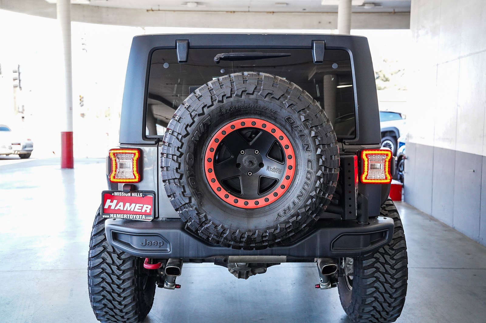 Used 2016 Jeep Wrangler Unlimited Rubicon image 10