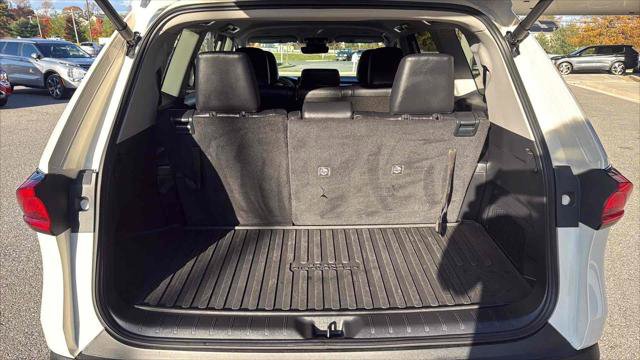 Used 2024 Toyota Grand Highlander XLE image 27